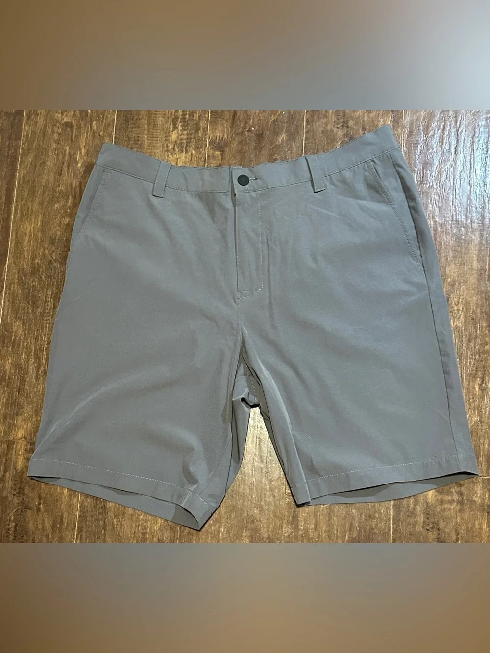 Banana Republic Gray Shorts Flat Front Lightweight Stretch 4 Pocket Men’s 38